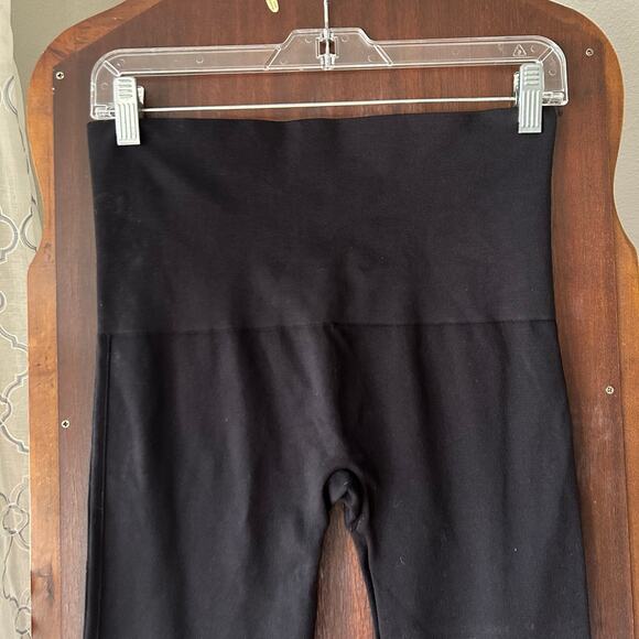 Spanx size XL Black leggings ankle - Picture 4 of 5